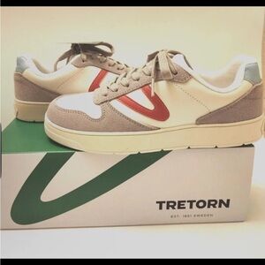 Rare NEW with Box Tretorn Low Top Leather Red Gray Stadium White &Coral 8.5M